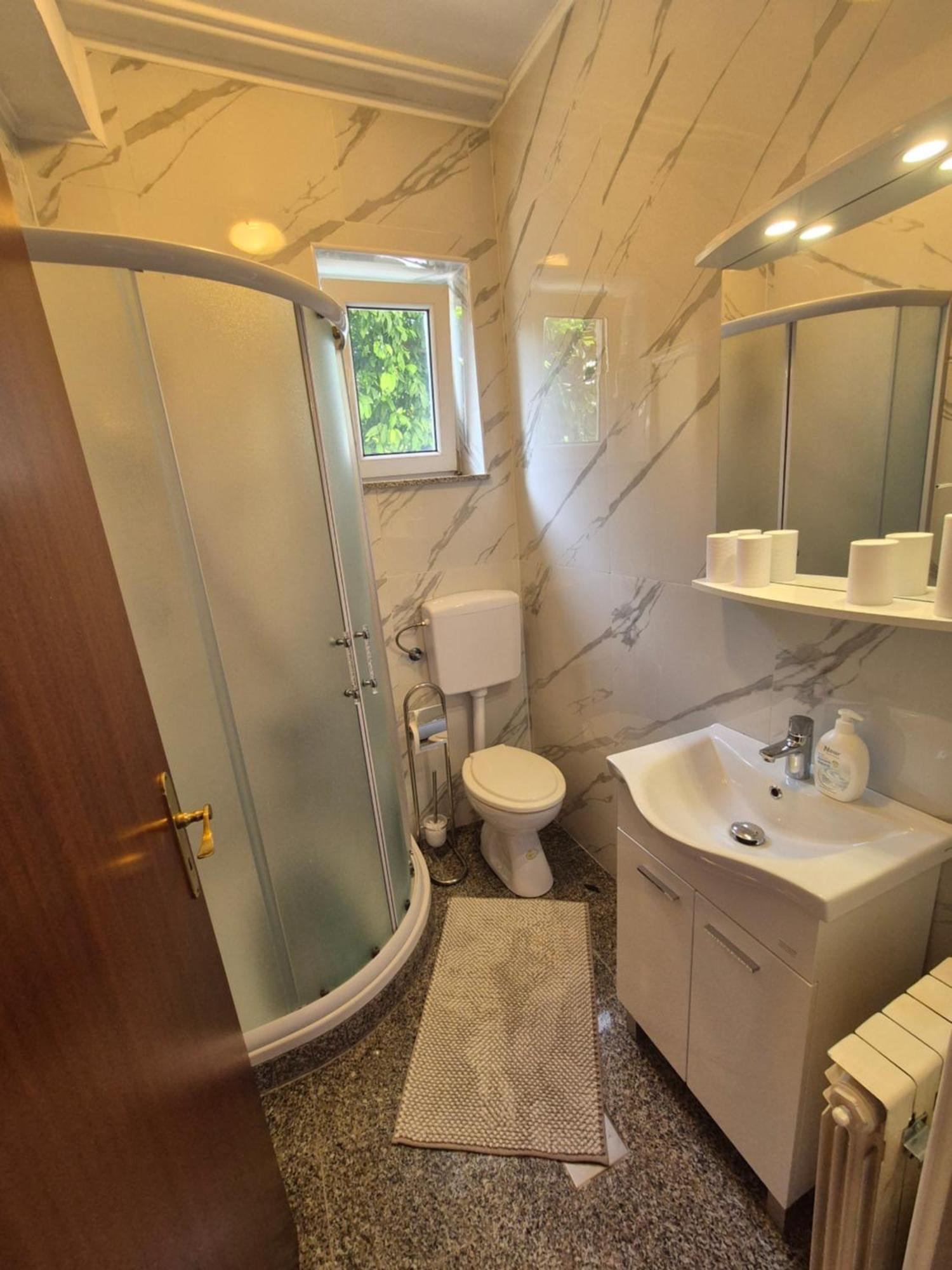 Apartmani Adria Opatija Exteriör bild