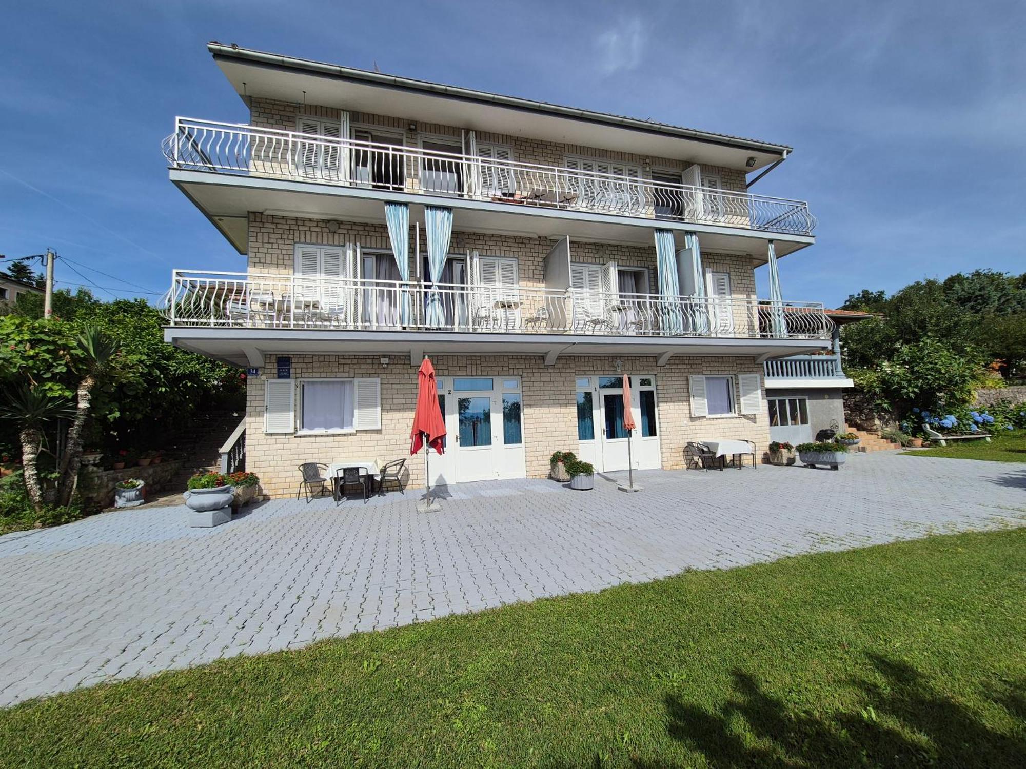 Apartmani Adria Opatija Exteriör bild